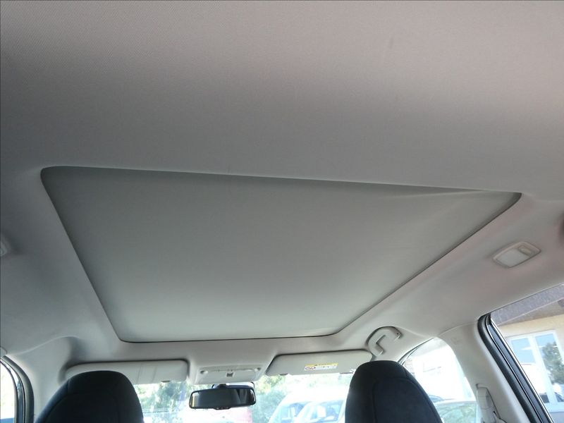 Nissan X-Trail 1,6 dCi 96kW 4x4 serviska - fotka 17 z 44