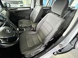 Volkswagen Golf Sportsvan 1,4   TSI 92kW,SERVISKA,2.MAJ - náhled 20