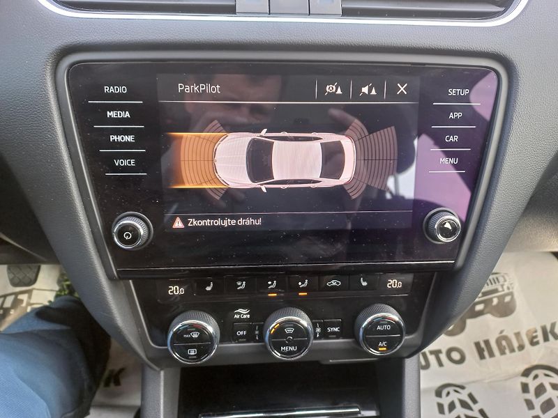 Škoda Octavia (2019) 1.5TSi 110kW ČR DPH - fotka 18 z 20
