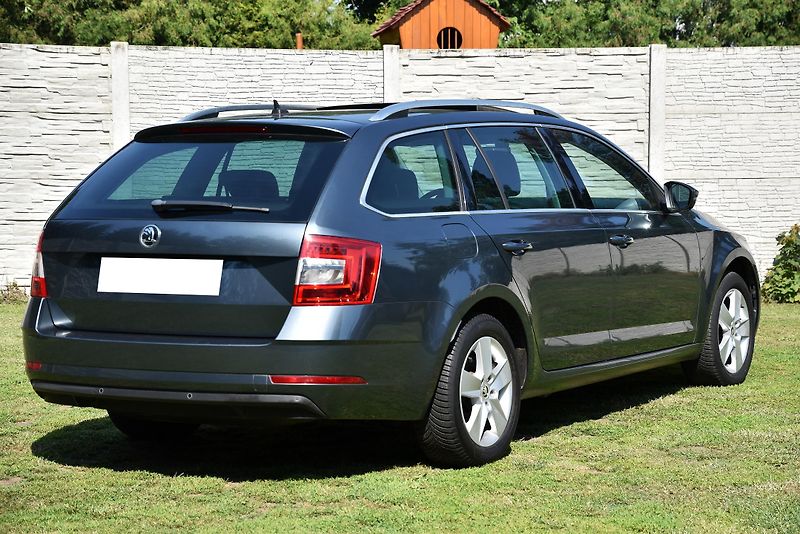 Škoda Octavia 1.4 TSi G-TEC STYLE, PANORAMA - fotka 3 z 49