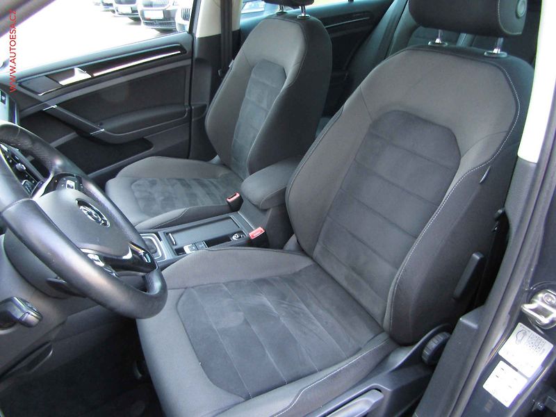 Volkswagen Golf (2017) 1.5 TSi, DSG - fotka 9 z 21