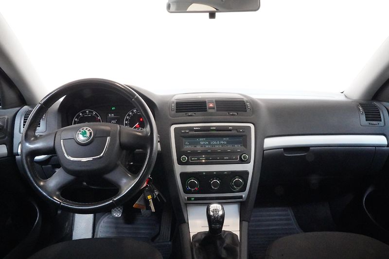 Škoda Octavia - fotka 5 z 23