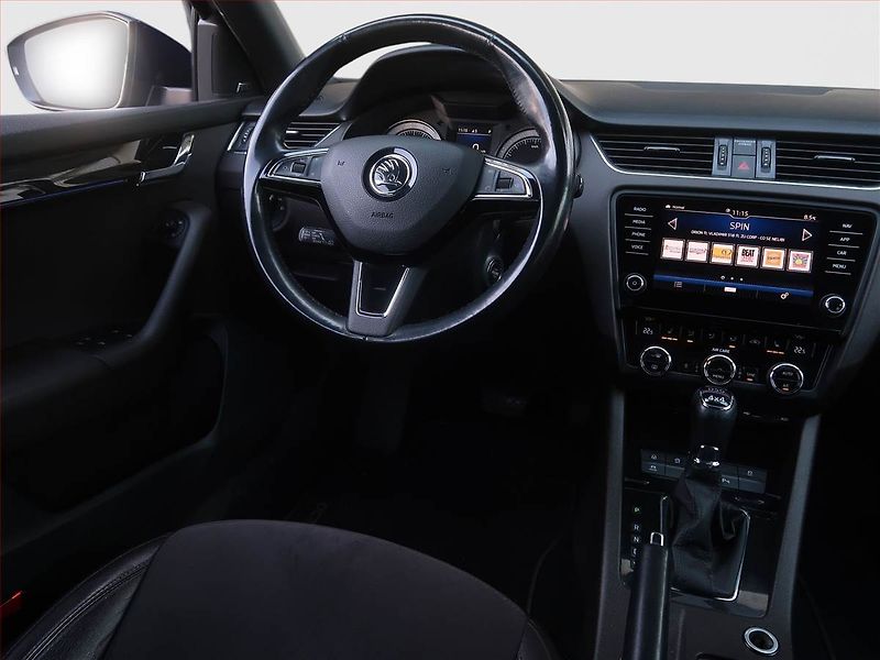 Škoda Octavia (2017) Laurin&Klement 2.0 TDI, 4X4 - fotka 7 z 18