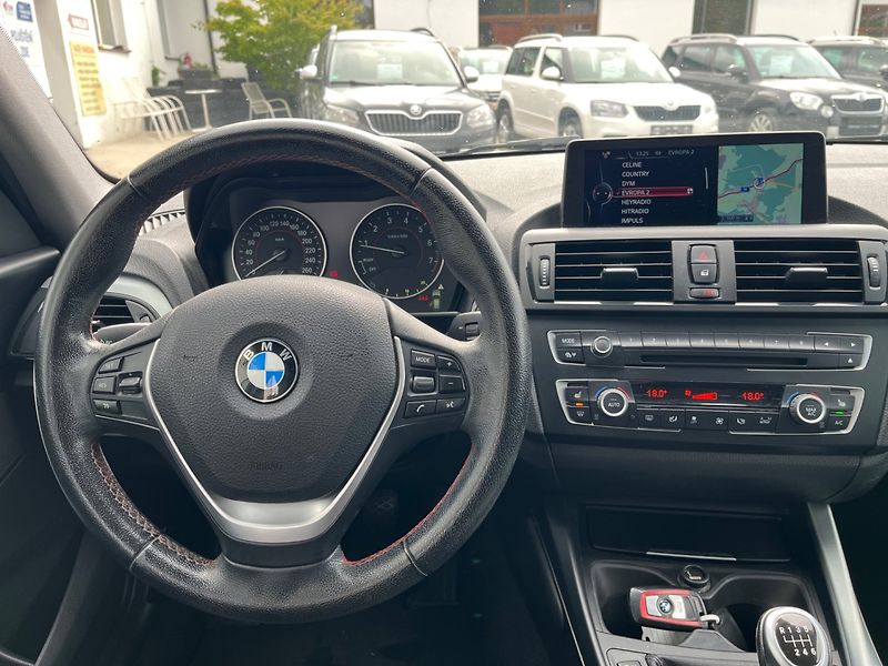 BMW Řada 1 (2013) 116 i SPORT Xenony - fotka 9 z 23