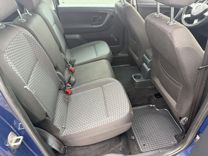 Škoda Roomster 1,2TSI AUT. KLIMATIZACE - fotka 13 z 21