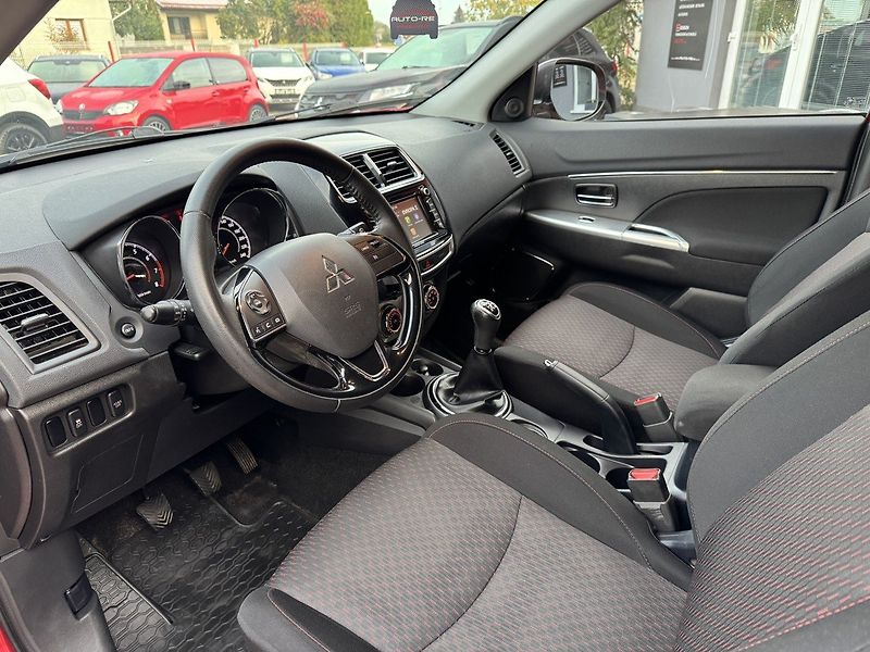 Mitsubishi ASX (2017) 1.6i Mivec  Xenony Navi Kamera - fotka 26 z 50