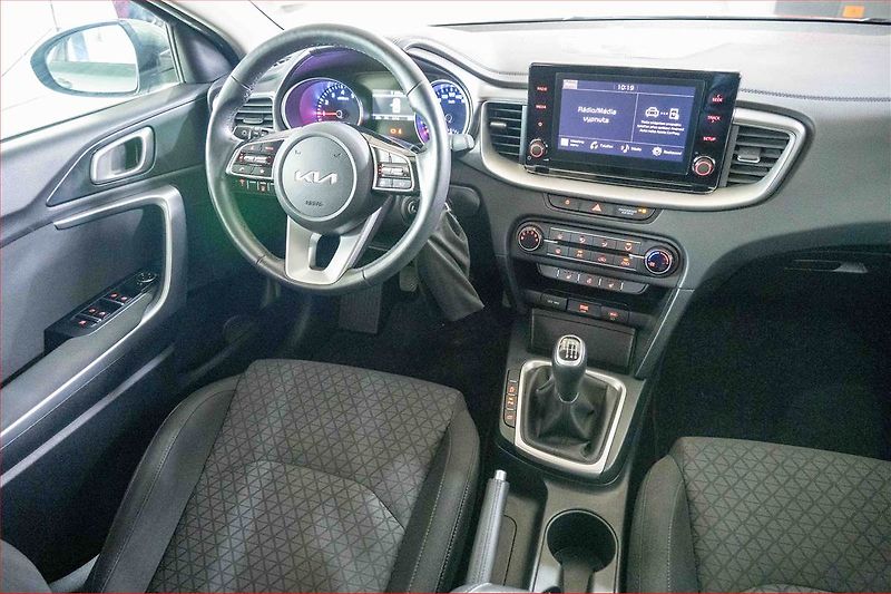 Kia Ceed (2023) Spin 1.0 T-GDI, SPIN, DPH - fotka 7 z 14