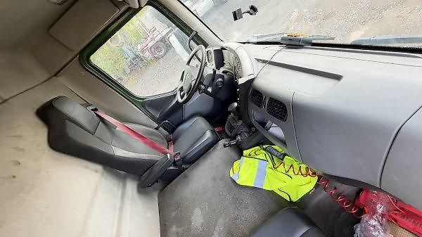 Renault Ostatní (2016) 12t plato 8.8m Eur6 automat  - fotka 10 z 10