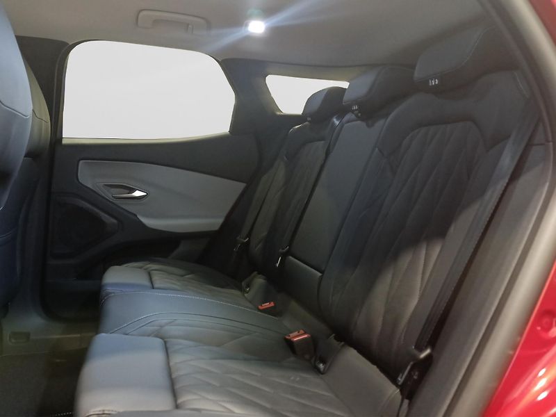 Ford Explorer (2026) 77kW, zadní pohon - fotka 12 z 13
