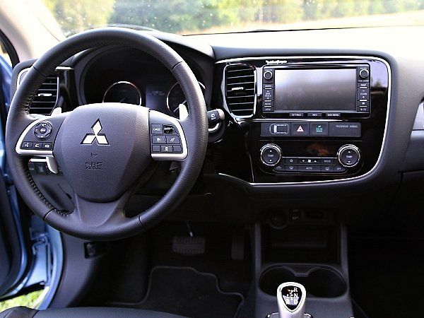 Mitsubishi Outlander PHEV.