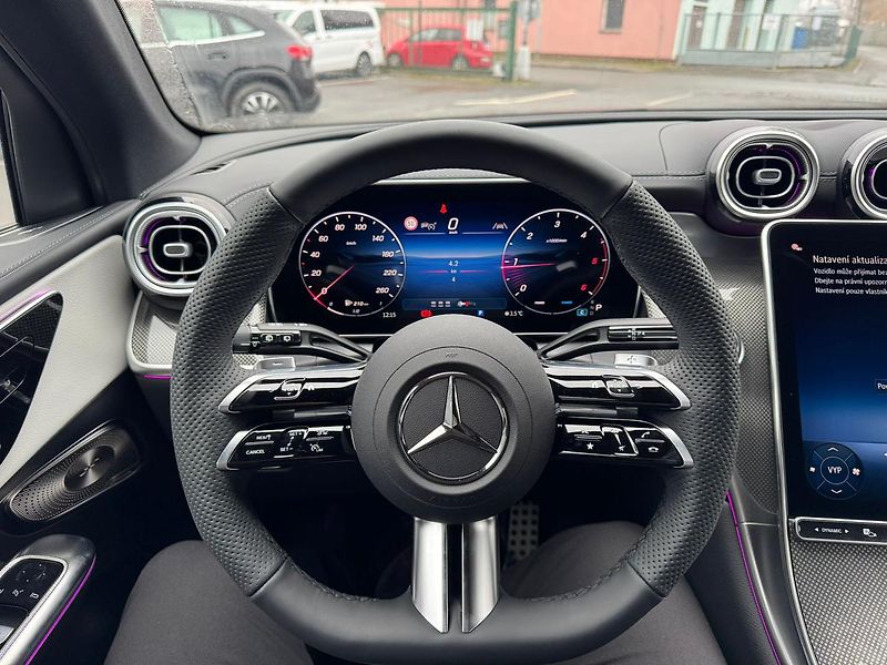 Mercedes-Benz GLC (2025) 220 d 4MATIC - fotka 13 z 24