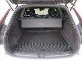 Volvo XC60 (2017) R-Design D4 AWD - náhled 13