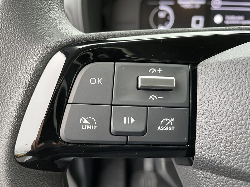 Toyota ProAce City Verso 1.5D 100k 6MT Business - fotka 23 z 26