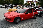 Na tradiční Lidický okruh dorazily desítky historických automobilů a motocyklů, které obdivovali návštěvníci z Kladna i širokého okolí.