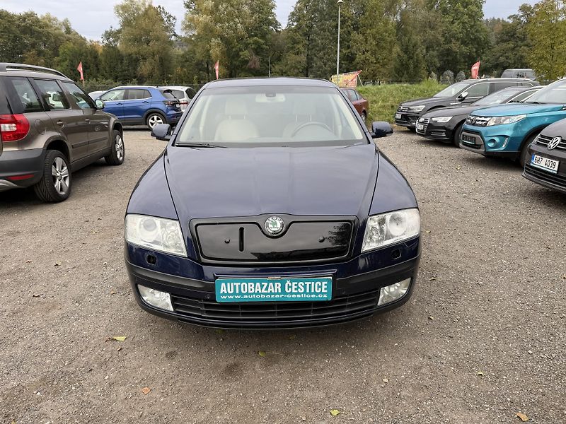 Škoda Octavia 2.0 TDI DSG - fotka 2 z 23