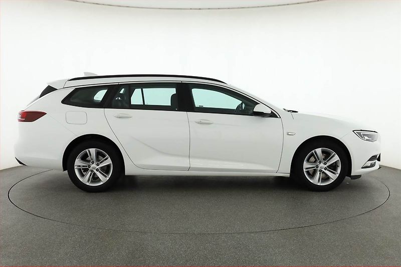 Opel Insignia (2017) 2.0 CDTI, 4X4, Serv.kniha - fotka 6 z 19
