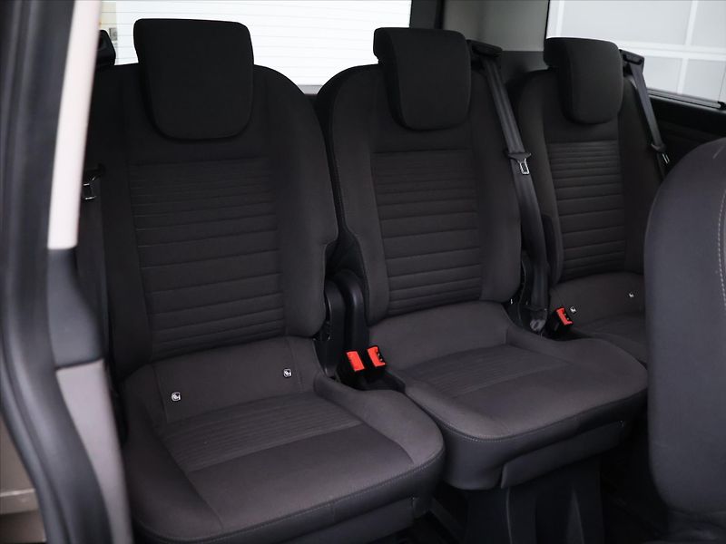 Ford Tourneo Custom 2,0 TDCi Titanium L2 CZ DPH - fotka 13 z 27
