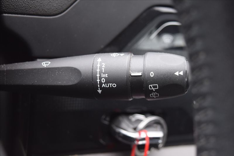 Citroën C4 Picasso 1,6 HDI ALU KLIMA BEZ ADBLUE - fotka 30 z 51