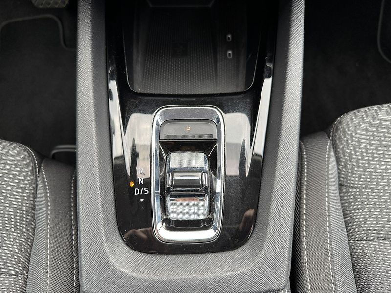 Škoda Octavia (2022) 2.0TDi DSG LED Navi Kamera - fotka 9 z 50