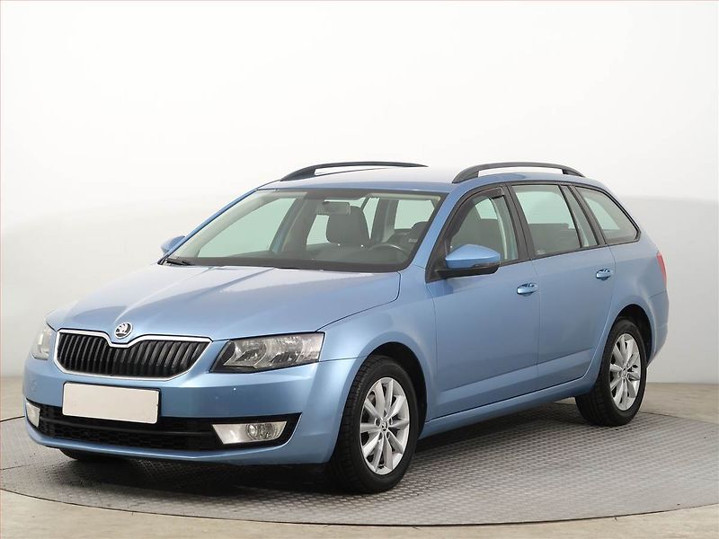 Škoda Octavia (2016) Ambition 1.6 TDI, Tempomat - fotka 2 z 14