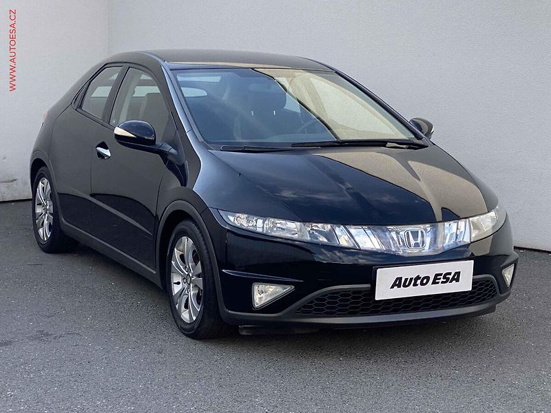 Honda Civic (2008) 1.8i-VTEC, Comfort, +kola - fotografie inzerátu