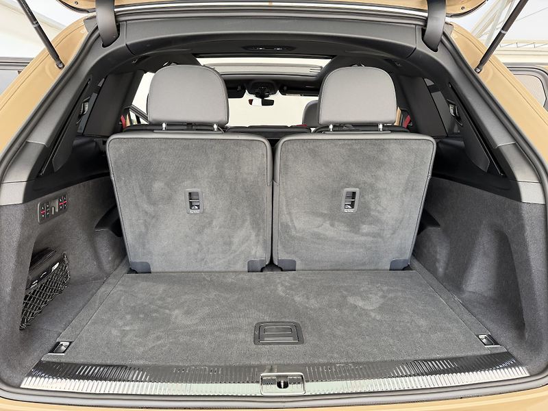 Audi Q7 3.0Tdi*7-mist*CZ*DPH*S-Line - fotka 13 z 48