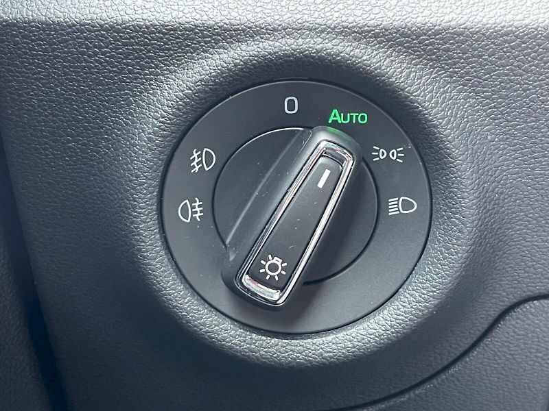 Škoda Kamiq (2022) 1.0 TSI 81 kW DSG Style Plus - fotka 7 z 33