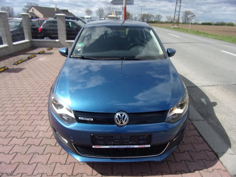 Volkswagen Polo (2017) 1,0TSI KLIMA TEMP VÝHŘEV - fotka 2 z 24