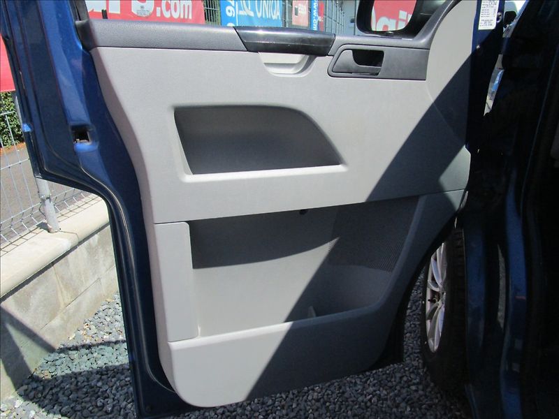 Volkswagen Transporter 2.0TDi Klima, 8 míst - fotka 15 z 42