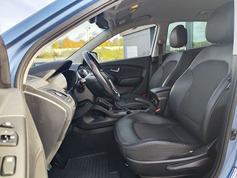 Hyundai ix35 2.0 GDI/122kW Style Navi - fotka 15 z 36