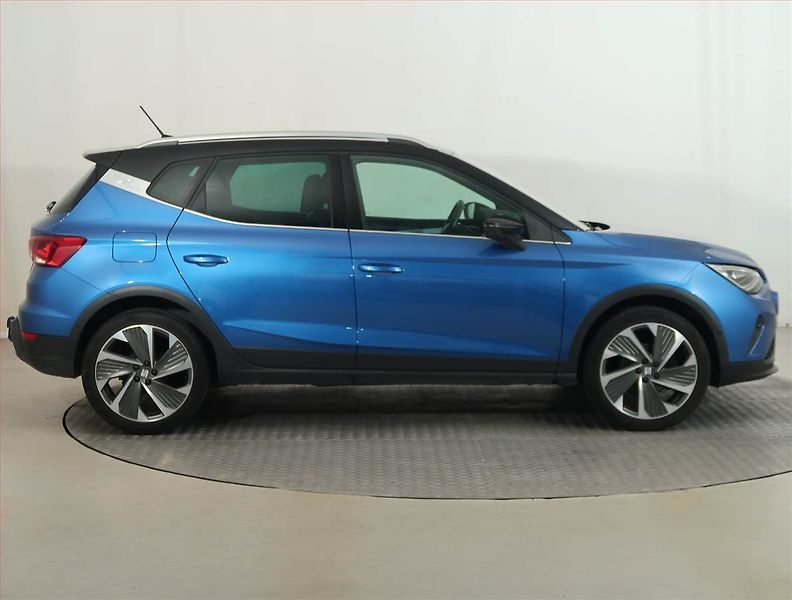 Seat Arona (2022) FR 1.0 TSI, Serv.kniha, Kůže - fotka 6 z 13