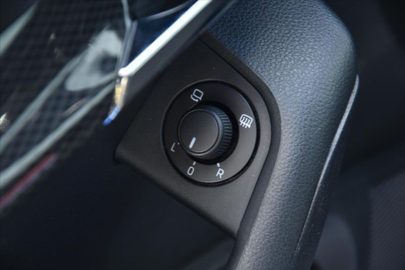 Škoda Octavia RS 2.0TSI 180kW NAVI ACC - fotka 26 z 27