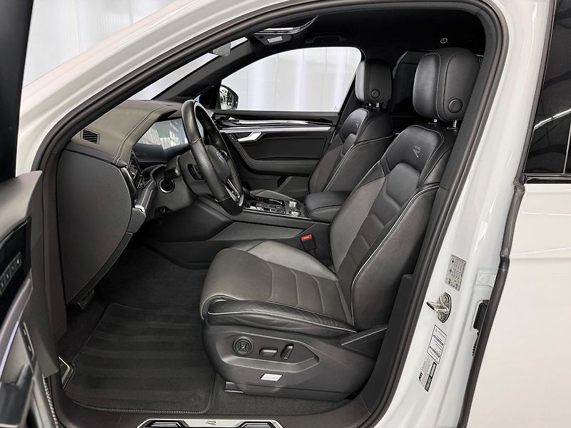 Volkswagen Touareg 3.0TDI 210KW 4MOTION R-LINE, V - fotka 11 z 35