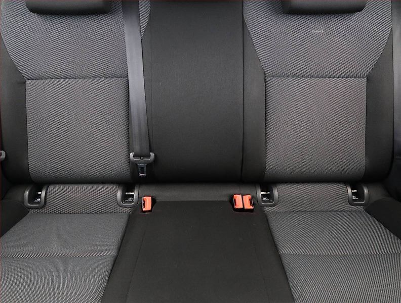Škoda Octavia (2013) 1.6 TDI, Serv.kniha - fotka 10 z 16