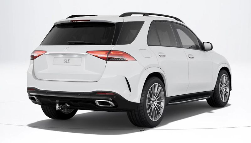 Mercedes-Benz GLE (2026) 450 4MATIC Edition 140 Years - fotka 3 z 9