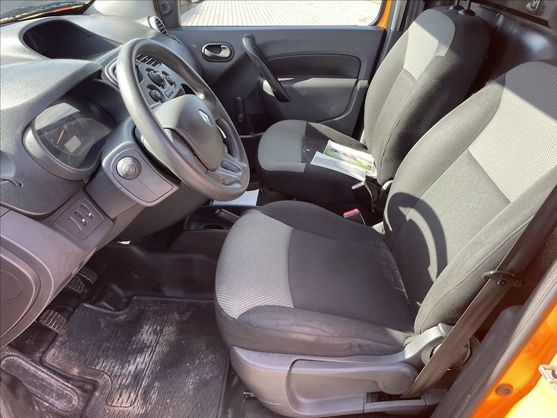 Renault Kangoo 1,5 DCi 55kw CZ DPH 1maj. 12x - fotka 7 z 32