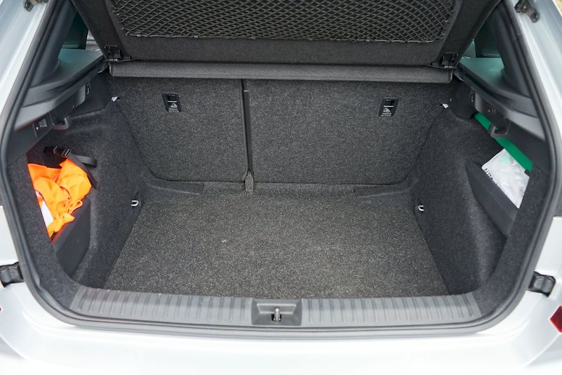 Škoda Kamiq (2025) TSI 85 kW DSG Monte Carlo - ta - fotka 7 z 34