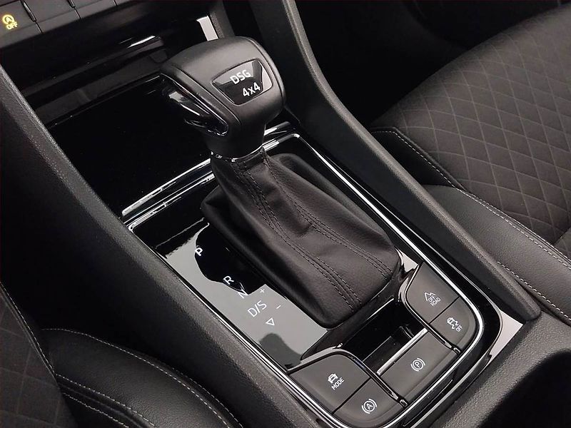 Škoda Karoq (2019) Style Plus 2.0 TDI - fotka 13 z 19