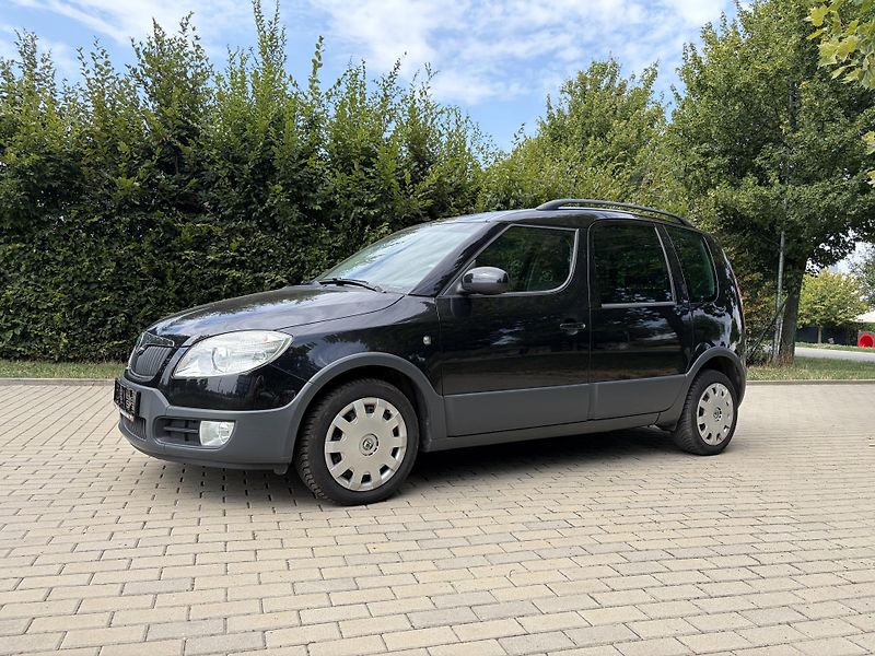 Škoda Roomster 1.6 Scout Plus Edition - fotka 4 z 32