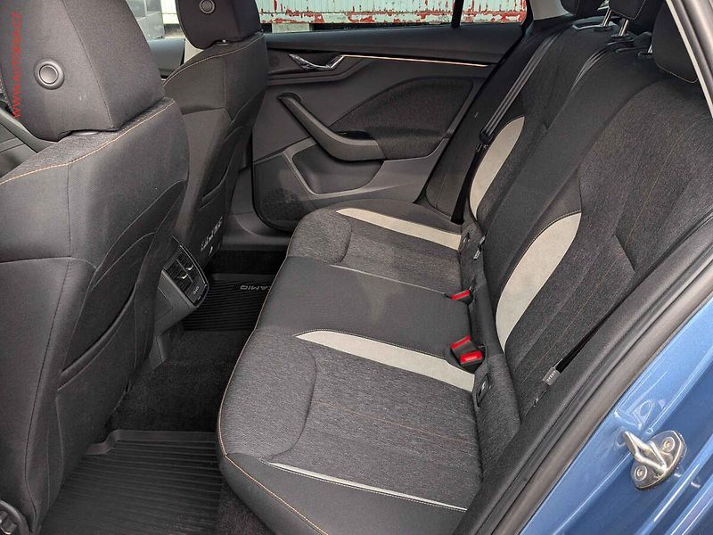 Škoda Kamiq (2021) 1.0TSi, 2.maj,ČR, Style, DSG - fotka 10 z 16
