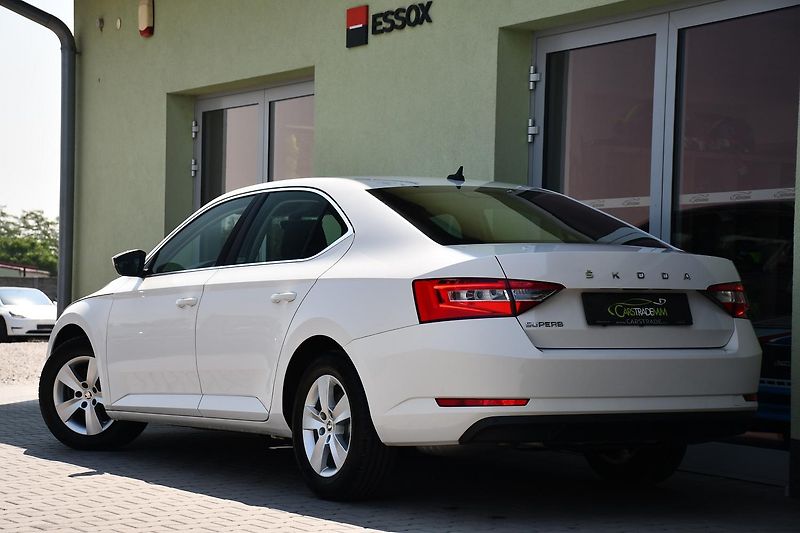 Škoda Superb 1.5TSi 110kW MT CARPLAY  - fotka 4 z 51