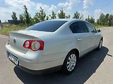 Volkswagen Passat 2,0 103 KW KLIMATIZACE PLNĚ DO - náhled 4