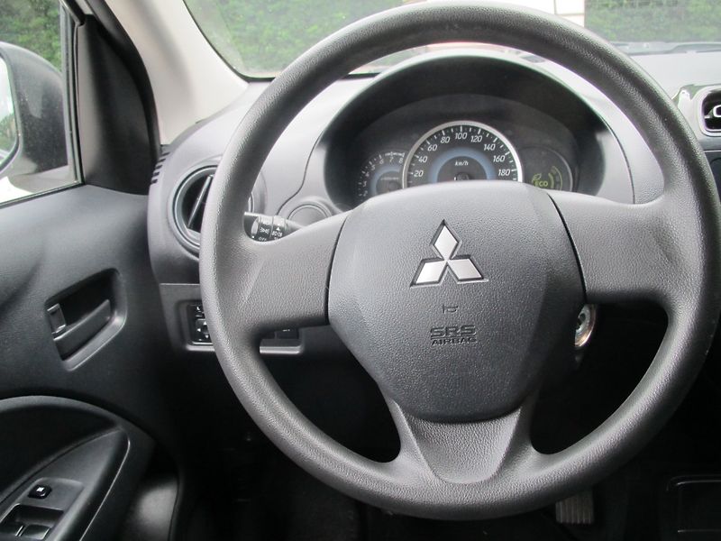 Mitsubishi Space Star 1.0 LPG - fotka 15 z 17