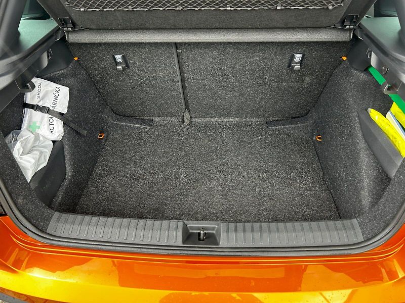Škoda Kamiq (2024) 1.0 TSI 85kW DSG Monte Carlo - fotka 31 z 35