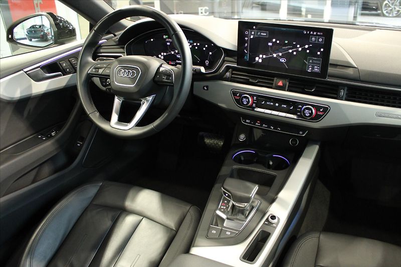 Audi A5 Coupé 40 TDi quattro S Line AC - fotka 15 z 35