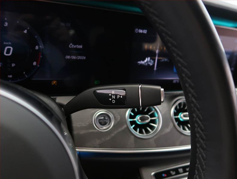 Mercedes-Benz CLS (2019) 350 d 4MATIC - fotka 13 z 32