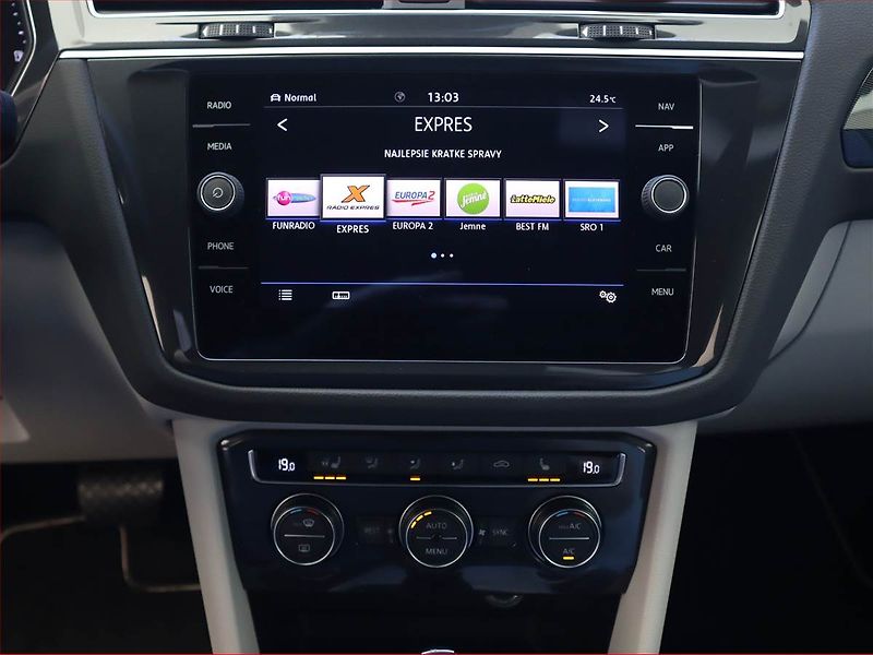 Volkswagen Tiguan (2019) 1.5 TSI - fotka 12 z 23