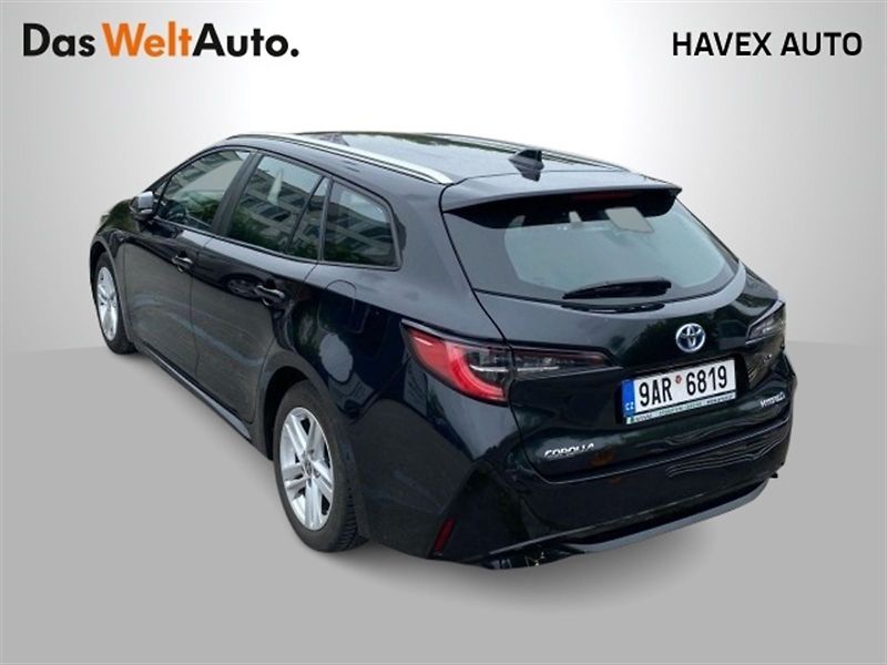 Toyota Corolla (2022) TS 2.0 Hybrid e-CVT AT Comfort - fotka 2 z 5