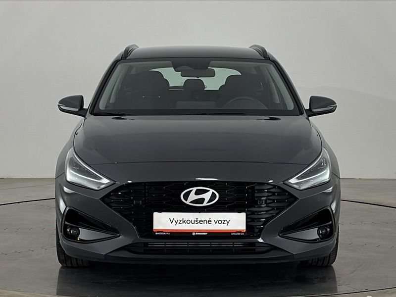 Hyundai i30 SMART DCT - fotka 4 z 26