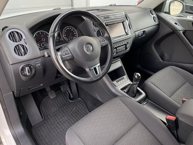 Volkswagen Tiguan 1,4 TSI 90 kW Trend & Fun - fotka 7 z 26